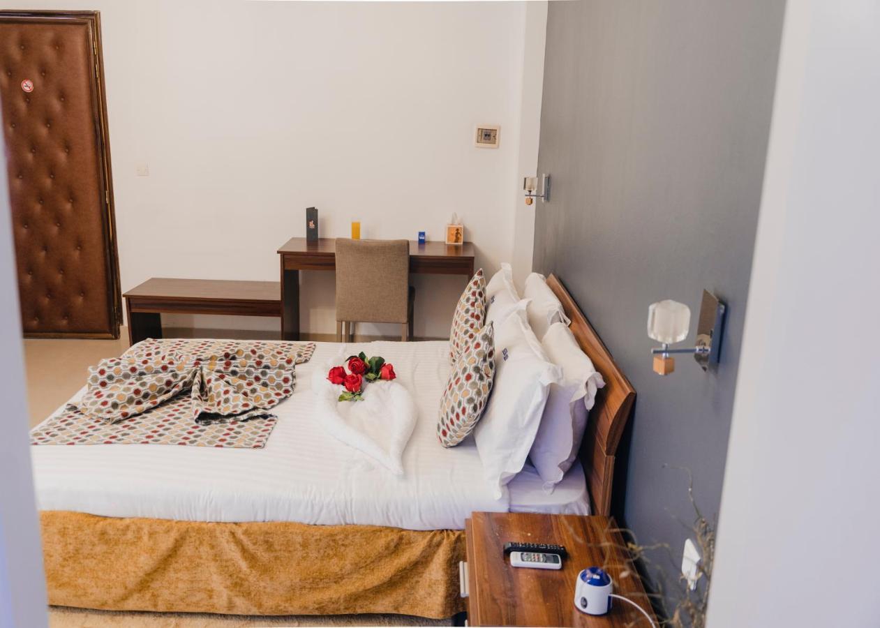 Hotel Nina Dakar Kültér fotó
