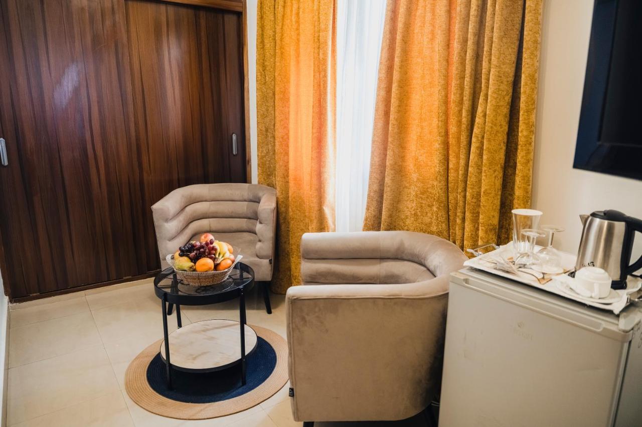 Hotel Nina Dakar Kültér fotó